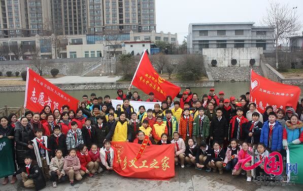 新鄉(xiāng)市青年志愿者節(jié)水護(hù)水志愿服務(wù)在 新鄉(xiāng)市青年志愿者節(jié)水護(hù)水志愿服務(wù)在