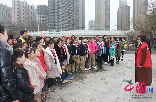 衛(wèi)濱區(qū)人民路小學(xué)副校長(zhǎng)王紅講話 衛(wèi)濱區(qū)人民路小學(xué)副校長(zhǎng)王紅講話