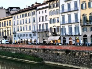Walk along Florence's River